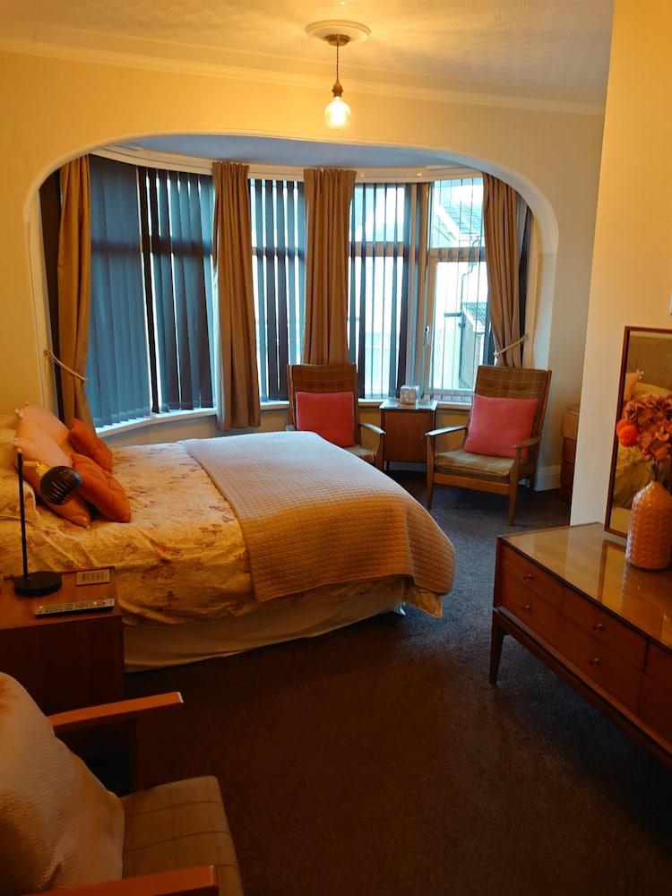 בלקפול The Golden Sands B&B מראה חיצוני תמונה